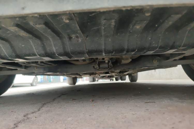 Used Kia K2 2012 Sedan 1.4L MT GL Commemorative Edition Chassis Front