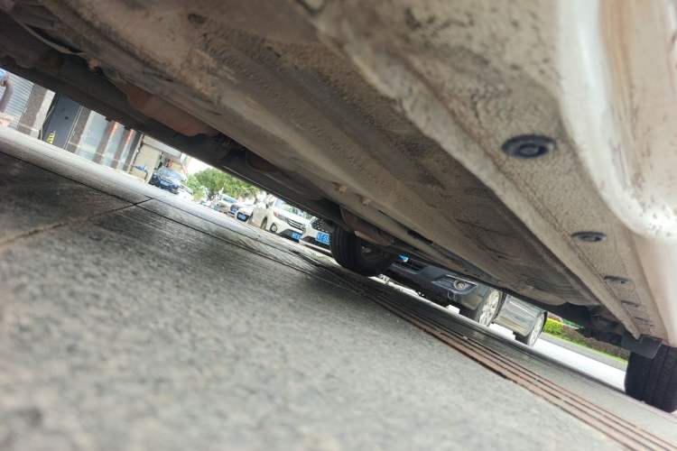 Used Kia K2 2012 Sedan 1.4L Automatic GLS Commemorative Edition Chassis Front Left