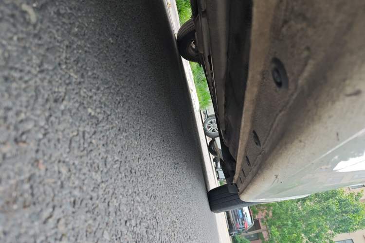 Used Kia K2 2012 Sedan 1.4L MT GLS Commemorative Edition Chassis Front Left