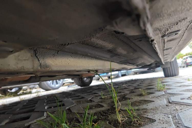 Used Kia K2 2012 Sedan 1.4L MT GLS Commemorative Edition Chassis Front Left
