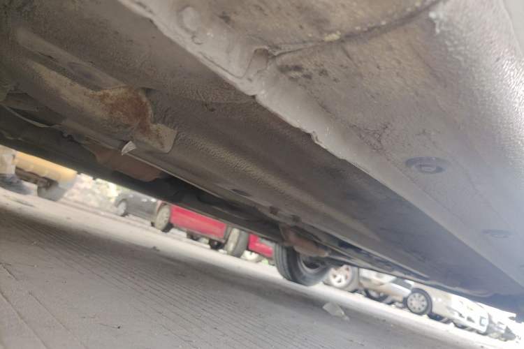 Used Kia K2 2012 Sedan 1.4L MT TOP Commemorative Edition Chassis Front Left