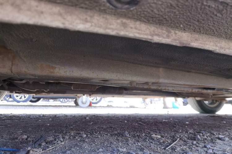 Used Kia K2 2012 Sedan 1.4L MT GLS Commemorative Edition Chassis Front Left