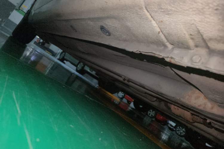 Used Kia K2 2012 Sedan 1.6L Automatic Transmission Premium Commemorative Edition Chassis Front Right