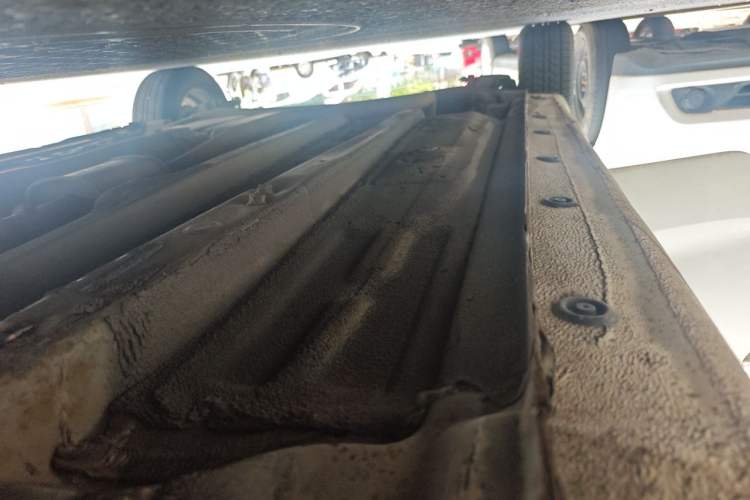 Used Kia K2 2012 Sedan 1.4L MT GLS Commemorative Edition Chassis Front Right