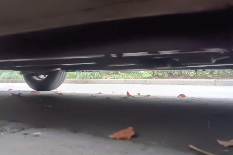 Used Kia K2 2012 Sedan 1.4L MT GLS Commemorative Edition Chassis Front Right