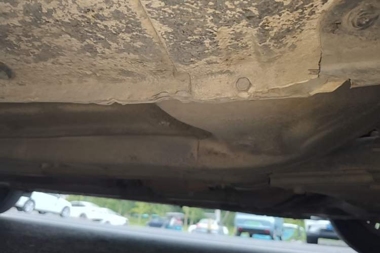 Used Kia K2 2012 Sedan 1.4L MT GLS Commemorative Edition Chassis Front Right
