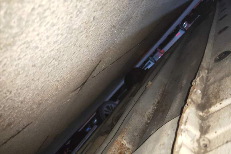 Used Kia K2 2012 Sedan 1.4L MT TOP Commemorative Edition Chassis Front Right