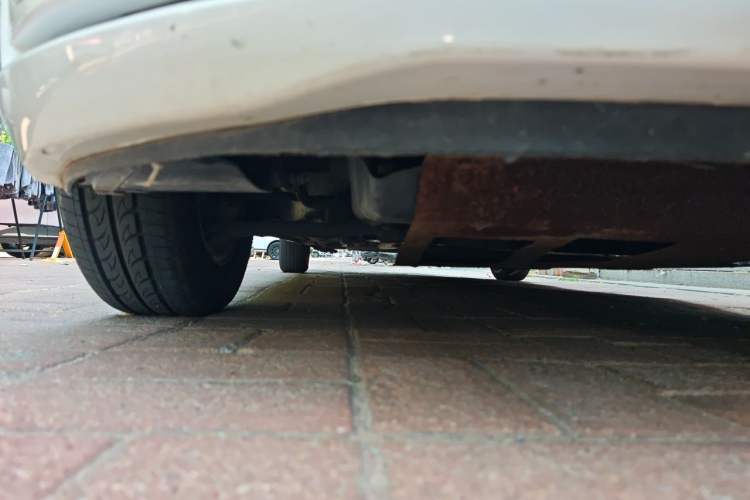 Used Kia K2 2012 Sedan 1.4L MT TOP Commemorative Edition Chassis Front Right