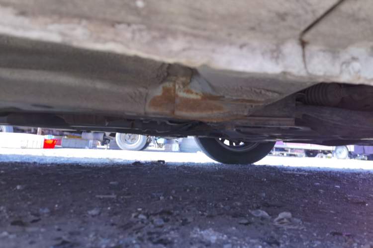 Used Kia K2 2012 Sedan 1.4L MT GLS Commemorative Edition Chassis Front Right