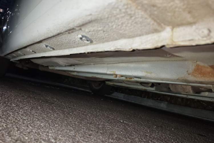 Used Kia K2 2012 Sedan 1.4L Automatic GLS Commemorative Edition Chassis Front Right