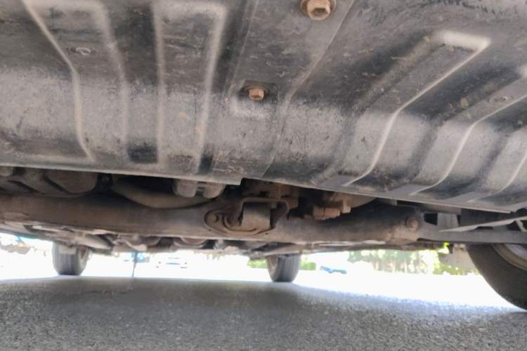 Used Kia K2 2012 Sedan 1.4L MT TOP Commemorative Edition Chassis Front