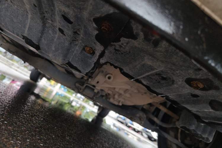 Used Kia K2 2012 Sedan 1.4L MT GLS Commemorative Edition Chassis Front