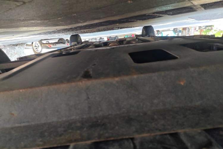 Used Kia K2 2012 Sedan 1.4L MT GLS Commemorative Edition Chassis Front