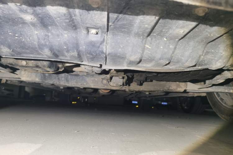 Used Kia K2 2012 Hatchback 1.6L AT Premium Commemorative Edition Chassis Front