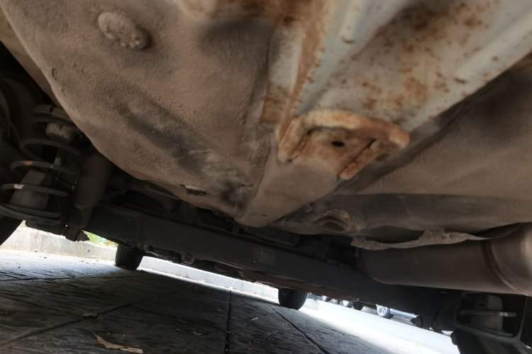 Used Kia K2 2012 Sedan 1.4L MT GLS Commemorative Edition Chassis Rear
