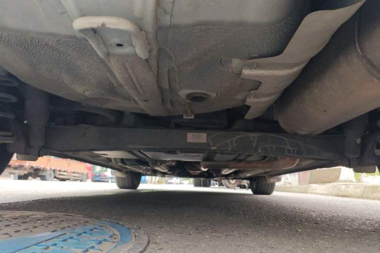 Used Kia K2 2012 Hatchback 1.6L AT Premium Commemorative Edition Chassis Rear