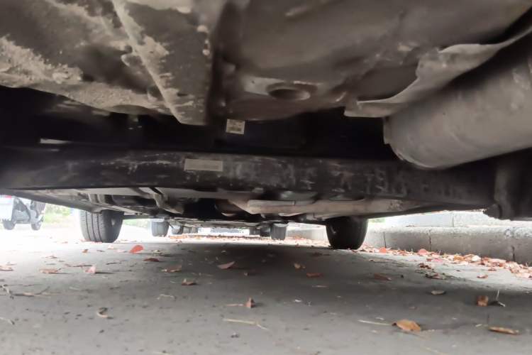 Used Kia K2 2012 Sedan 1.4L MT GLS Commemorative Edition Chassis Rear