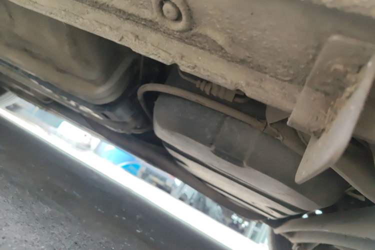 Used Kia K2 2012 Sedan 1.4L MT GL Commemorative Edition Chassis Rear Left