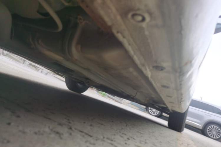 Used Kia K2 2012 Sedan 1.4L MT GLS Commemorative Edition Chassis Rear Right