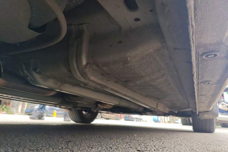 Used Kia K2 2012 Hatchback 1.6L AT Premium Commemorative Edition Chassis Rear Right