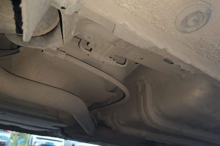 Used Kia K2 2012 Sedan 1.4L MT GLS Commemorative Edition Chassis Rear Right