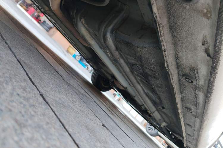 Used Kia K2 2012 Sedan 1.4L MT GLS Commemorative Edition Chassis Rear Right