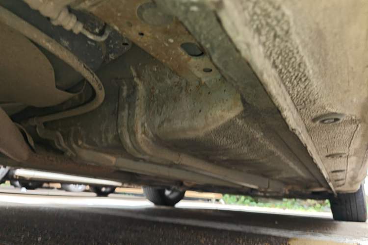 Used Kia K2 2012 Sedan 1.6L Automatic Transmission Premium Commemorative Edition Chassis Rear Right