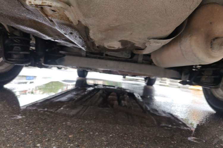 Used Kia K2 2012 Sedan 1.4L MT GLS Commemorative Edition Chassis Rear