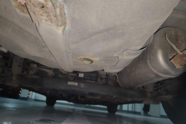 Used Kia K2 2012 Sedan 1.4L MT GLS Commemorative Edition Chassis Rear