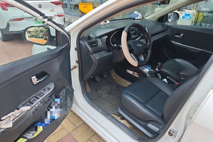 Used Kia K2 2012 Sedan 1.4L MT GLS Commemorative Edition Driver Seat