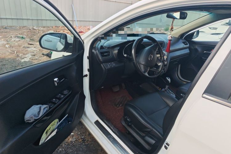 Used Kia K2 2012 Sedan 1.6L Automatic Transmission Premium Commemorative Edition Driver Seat