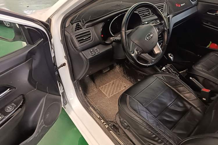 Used Kia K2 2012 Sedan 1.6L Automatic Transmission Premium Commemorative Edition Driver Seat