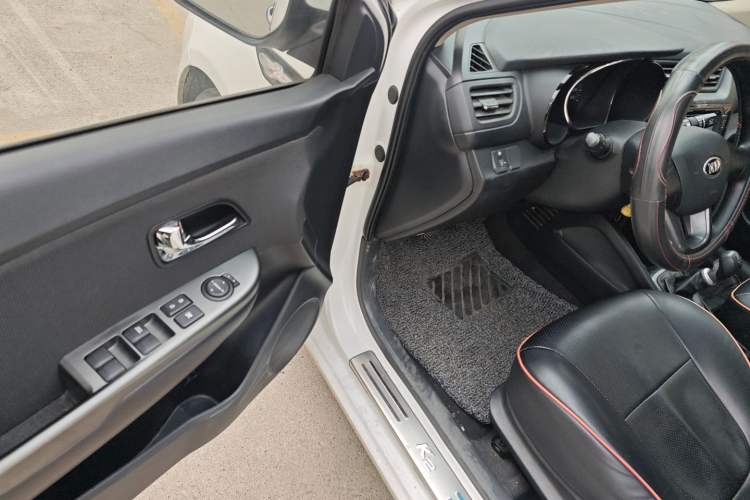 Used Kia K2 2012 Sedan 1.4L MT GLS Commemorative Edition Driver Seat