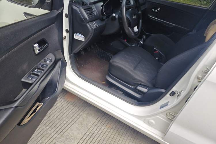 Used Kia K2 2012 Sedan 1.4L MT GLS Commemorative Edition Driver Seat