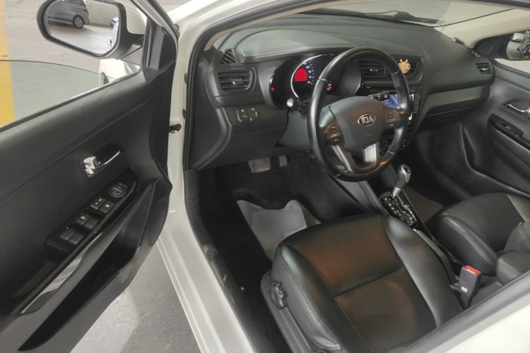 Used Kia K2 2012 Hatchback 1.6L AT Premium Driver Seat