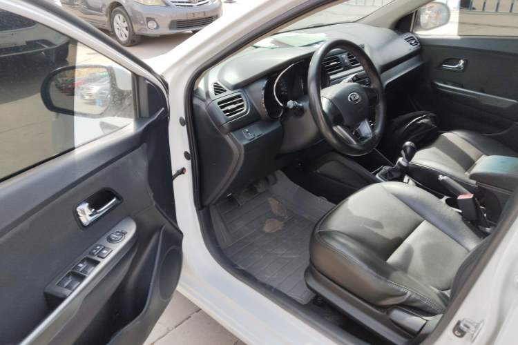 Used Kia K2 2012 Sedan 1.4L MT GLS Commemorative Edition Driver Seat