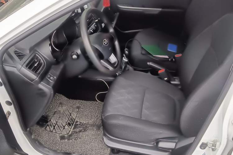 Used Kia K2 2012 Sedan 1.4L MT GLS Commemorative Edition Driver Seat