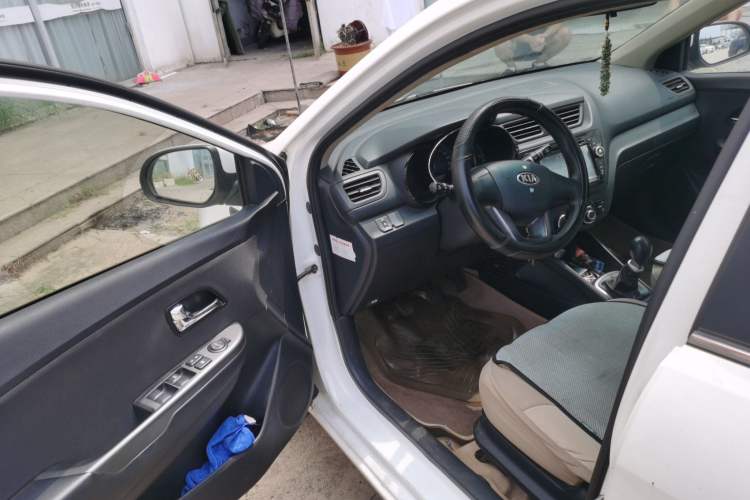 Used Kia K2 2012 Sedan 1.4L MT GLS Commemorative Edition Driver Seat