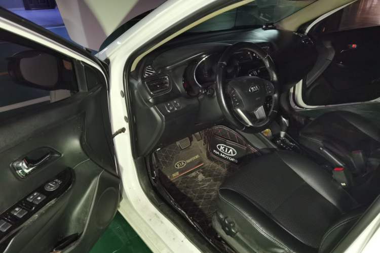 Used Kia K2 2012 Sedan 1.6L Automatic Transmission Premium Commemorative Edition Driver Seat