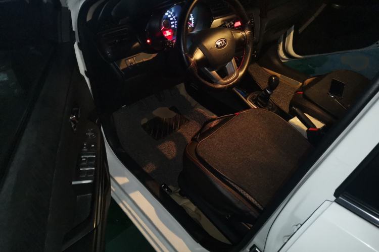 Used Kia K2 2012 Sedan 1.4L MT GLS Commemorative Edition Driver Seat