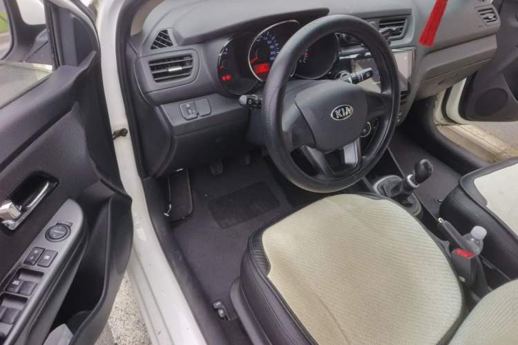 Used Kia K2 2012 Sedan 1.4L MT GLS Commemorative Edition Driver Seat