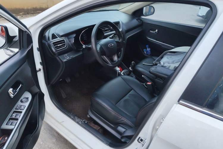 Used Kia K2 2012 Sedan 1.4L MT GLS Commemorative Edition Driver Seat