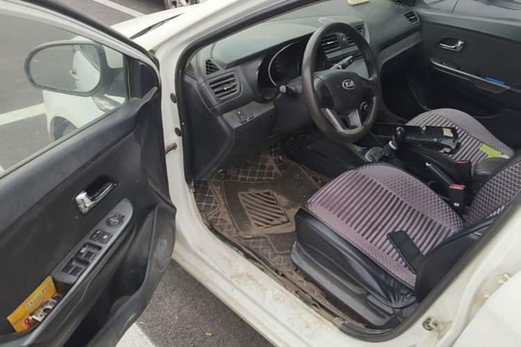 Used Kia K2 2012 Sedan 1.4L MT GLS Commemorative Edition Driver Seat