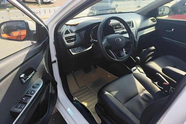 Used Kia K2 2012 Sedan 1.4L AT TOP Anniversary Edition Driver Seat
