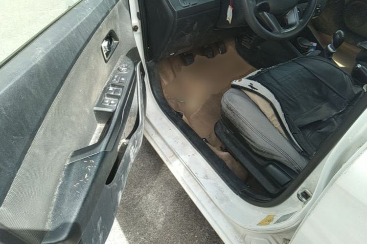 Used Kia K2 2012 Sedan 1.4L MT GLS Commemorative Edition Driver Seat