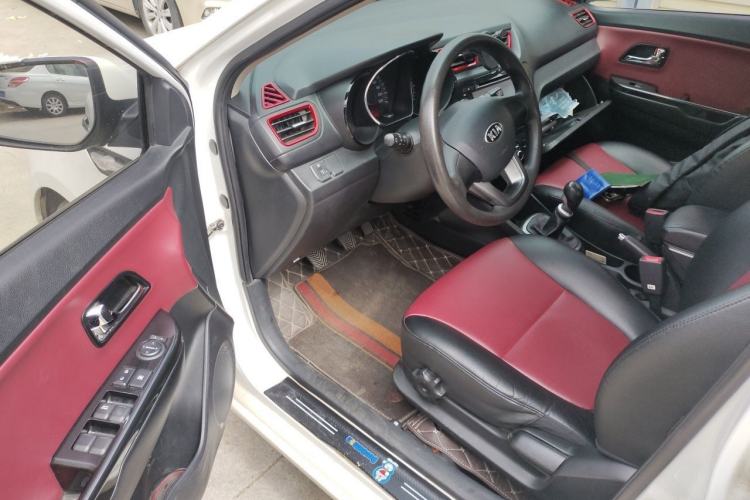 Used Kia K2 2012 Hatchback 1.4L MT Cool Edition Commemorative Model Driver Seat