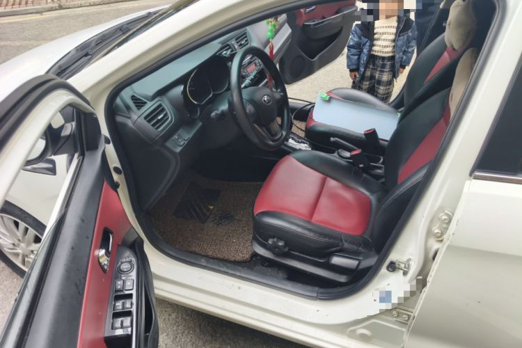 Used Kia K2 2012 Hatchback 1.4L Automatic Cool Edition Driver Seat