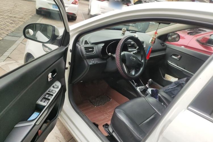 Used Kia K2 2012 Sedan 1.4L MT GLS Commemorative Edition Driver Seat