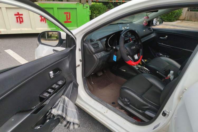 Used Kia K2 2012 Sedan 1.6L Automatic Transmission Premium Commemorative Edition Driver Seat