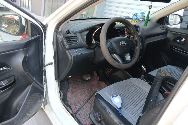 Used Kia K2 2012 Sedan 1.6L Automatic Transmission Premium Commemorative Edition Driver Seat